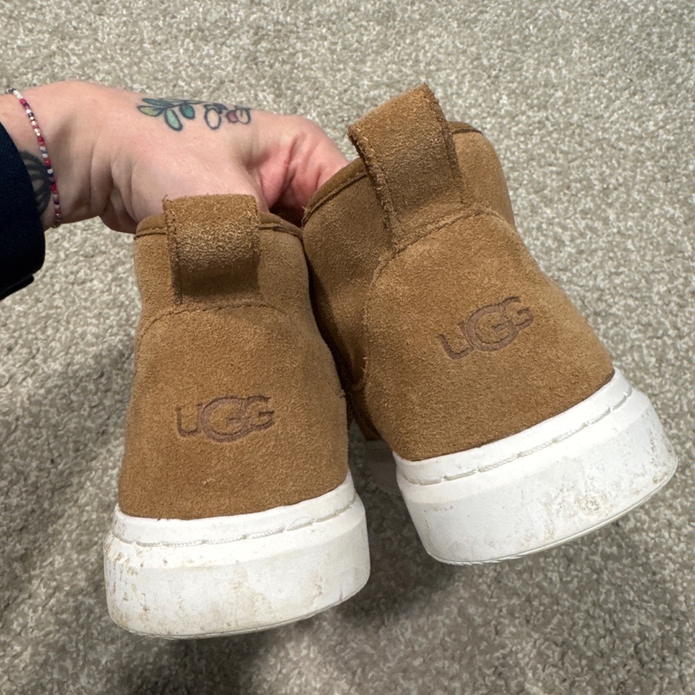 Uggs - Picture 2 of 2